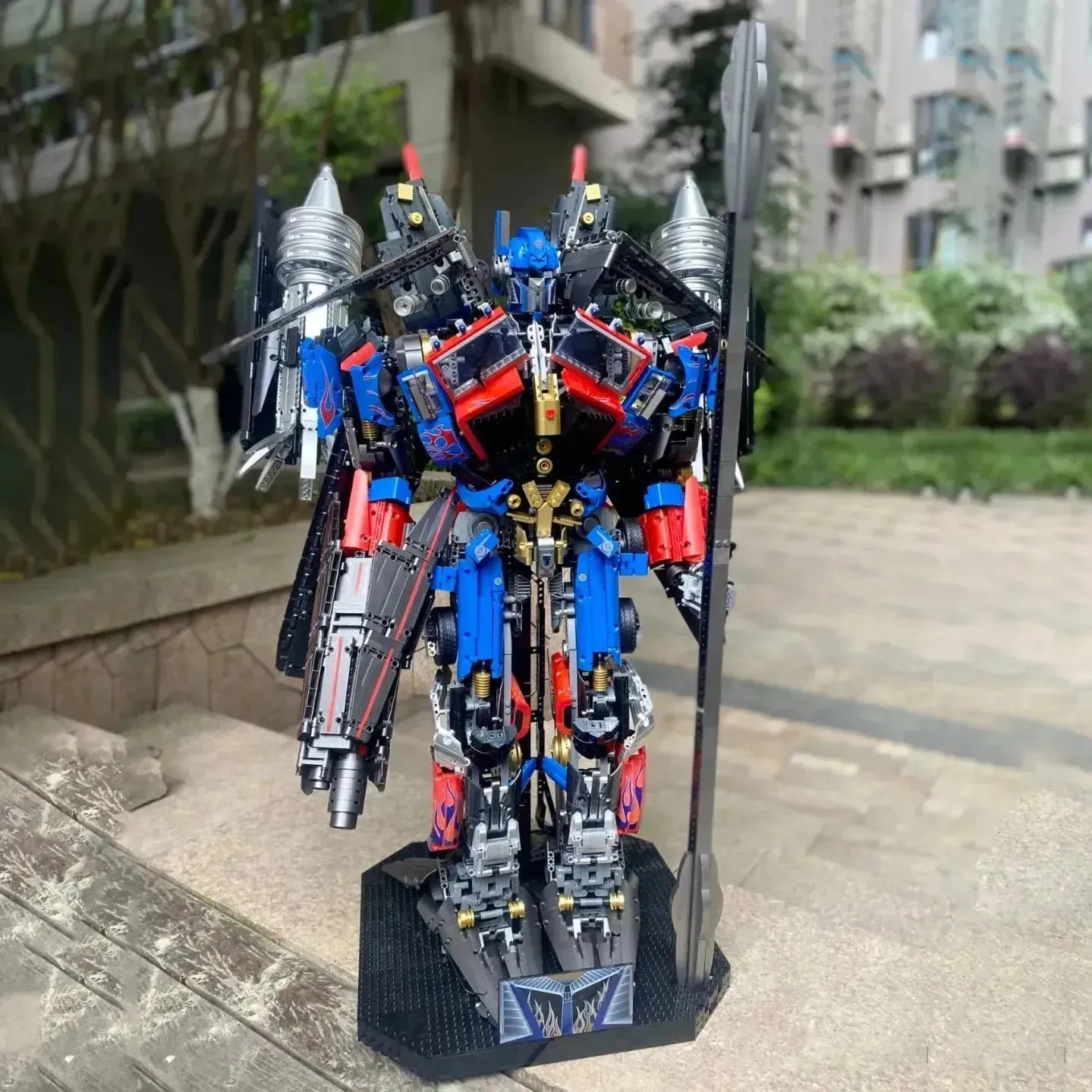 DJ Rambo Man Mecha Transformer Robot 8862pcs