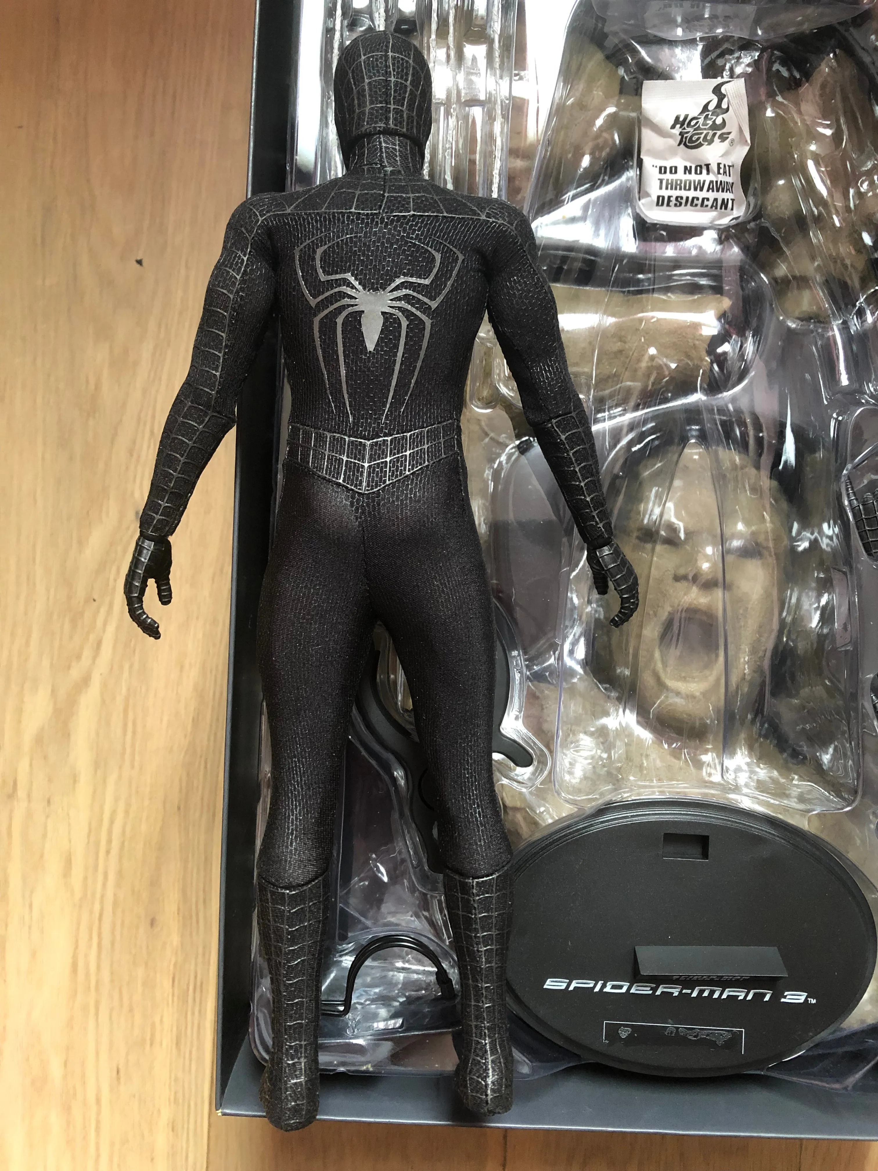 Hottoys Hot Toys 1/6 Scale MMS165 MMS 165 Spider-Man 3 - Spider-Man (Black Suit Version) (Special Edition) Action Figure USED