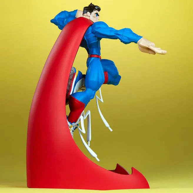 Sneakers Superman Limited Edition Figure