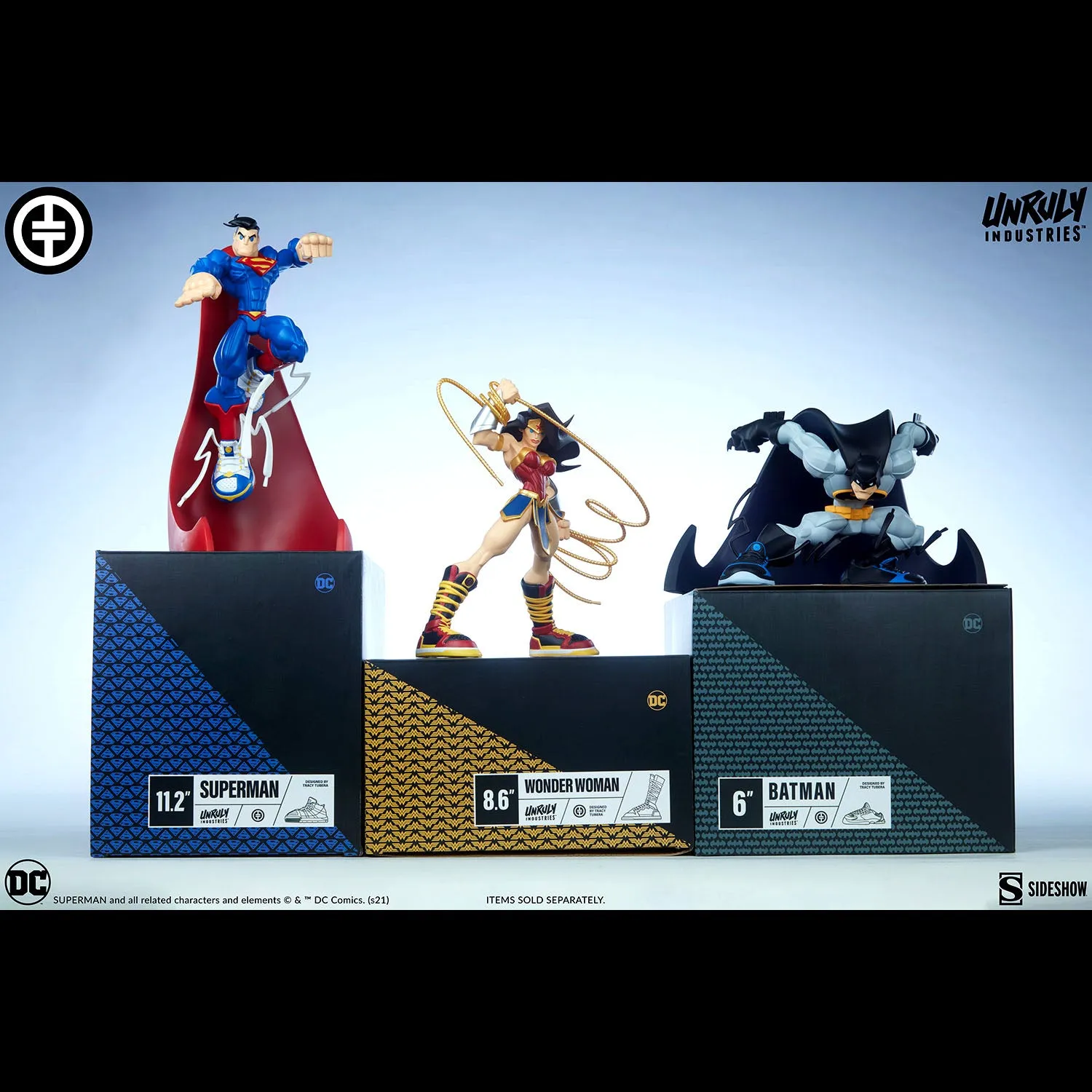 Sneakers Superman Limited Edition Figure