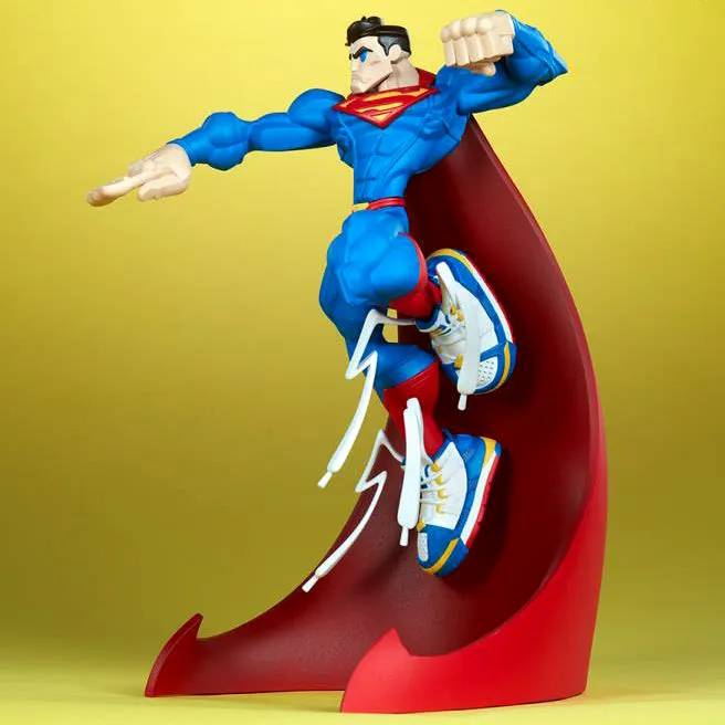 Sneakers Superman Limited Edition Figure