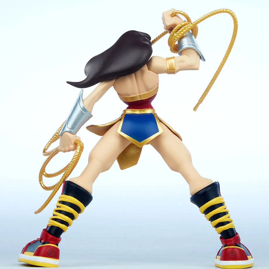 Sneakers Wonder Woman Limited Edition Figure