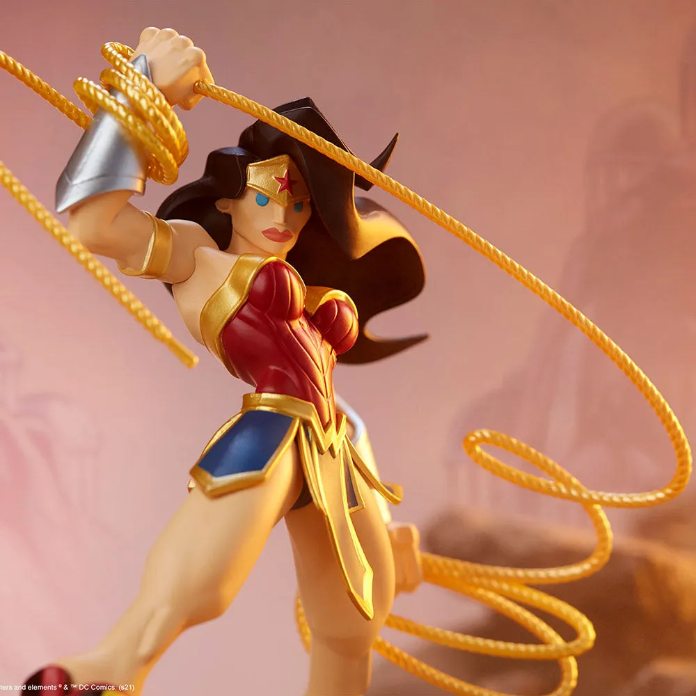 Sneakers Wonder Woman Limited Edition Figure